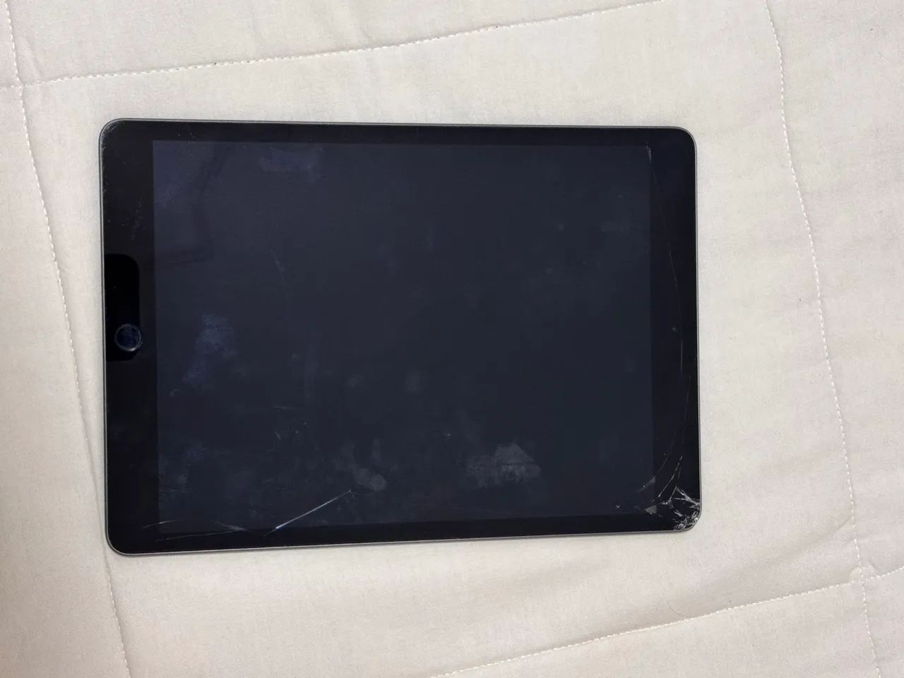 Ipad gen9 64gb Tela trincada 