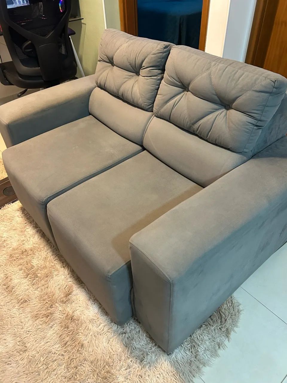 Sofá Retrátil Dois Lugares