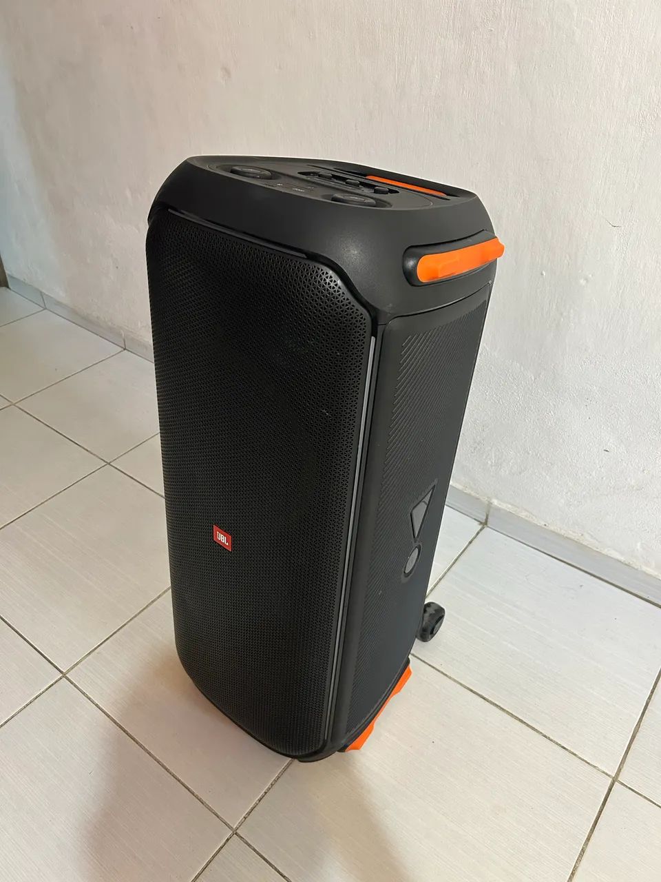 JBL Partybox 710