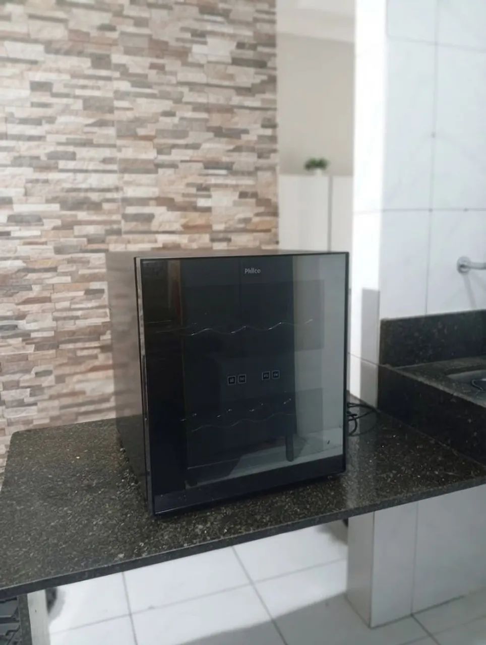 Adega Climatizada Philco PAD16E (Com Defeito na Placa)