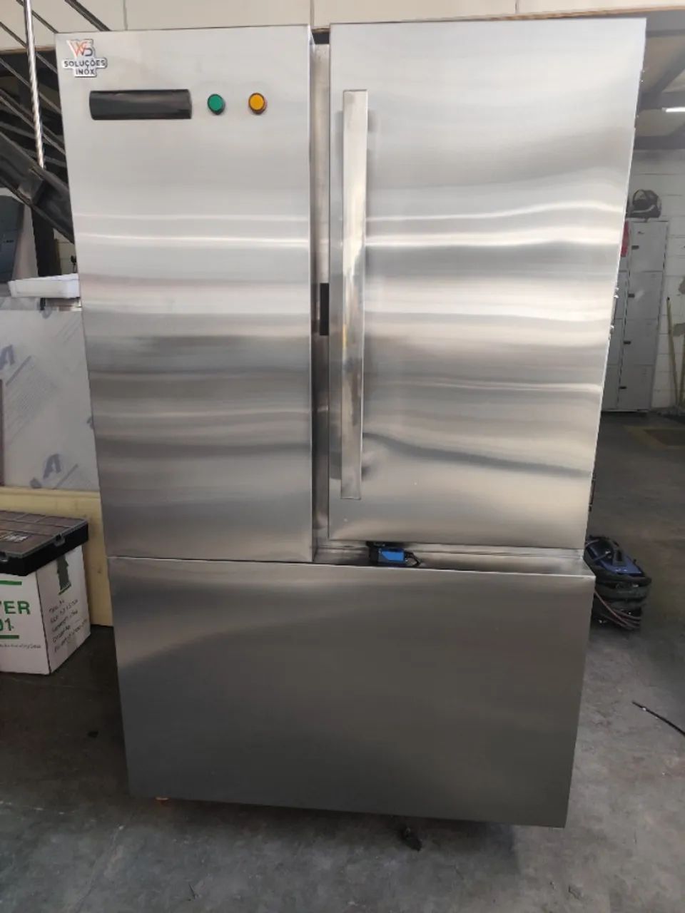 Mini câmara inox -5°C 2500L 2000×900×2090 (2 portas)
