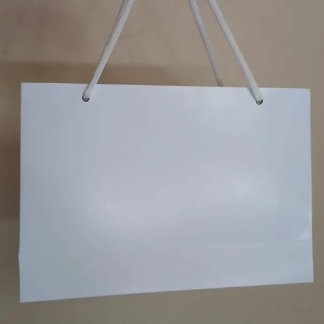 Sacola Branca Semi Brilho M Papel Duplex 190g