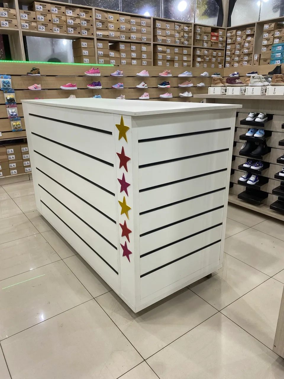 Expositor MDF  - Foto 4