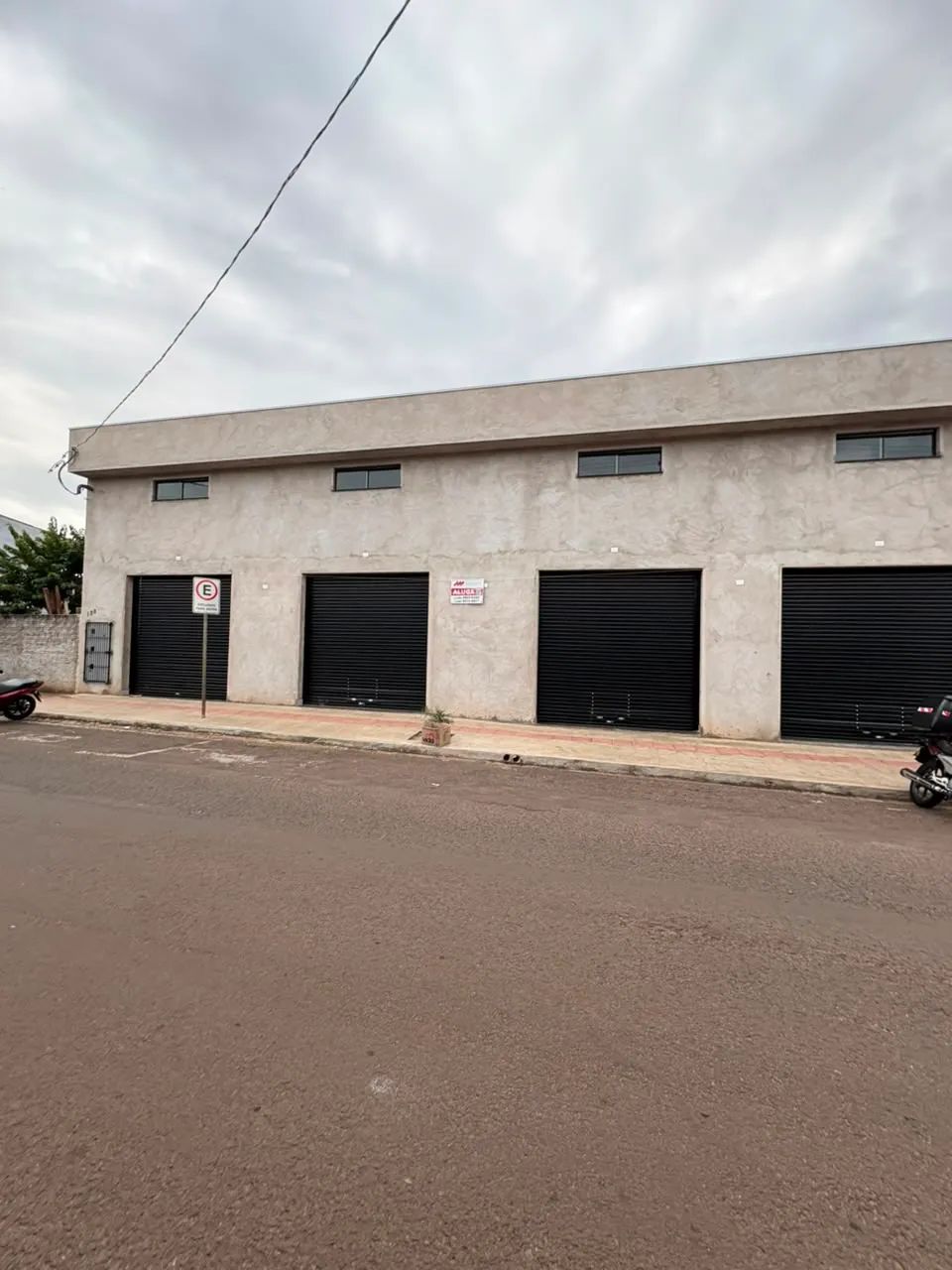 Aluga-se Salão Comercial em Sarandi-PR - Foto 2