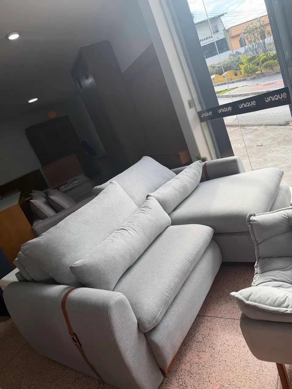 Sofá retrátil,sem caixa, vira cama  novo de fábrica  - Foto 2