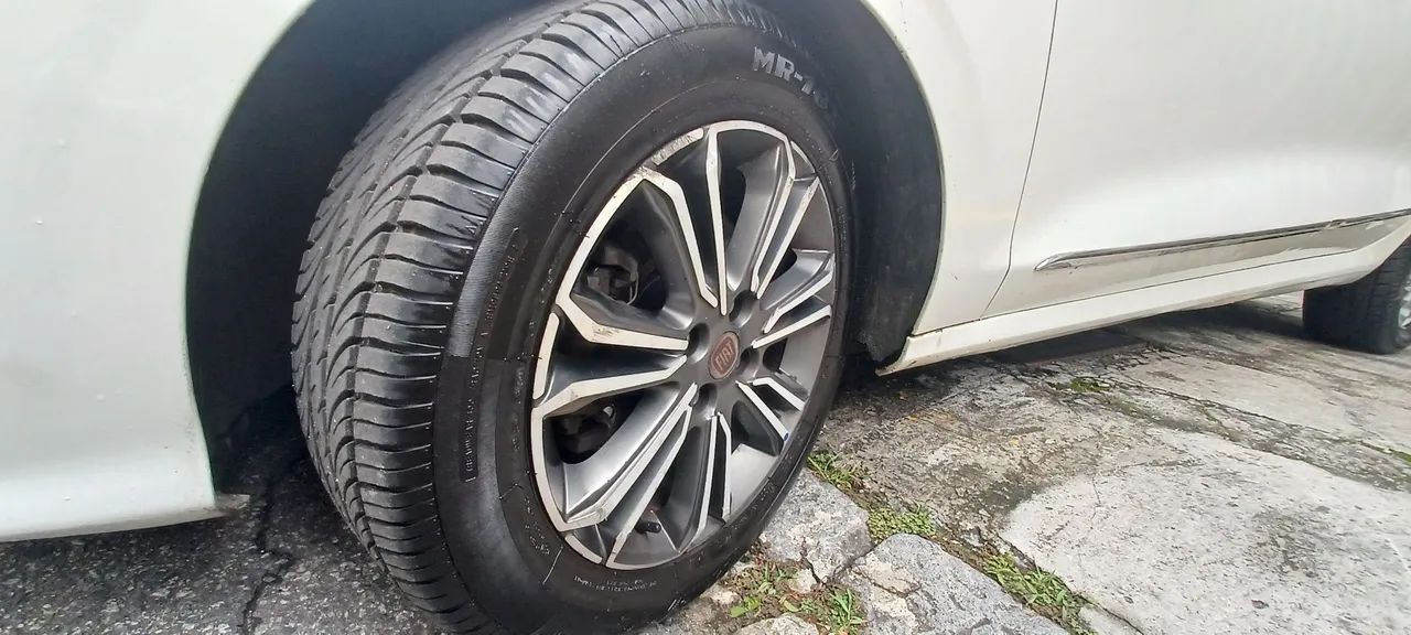 Fiat Cronos Precision 1.8 16V Flex Aut. 2019 - Foto 5