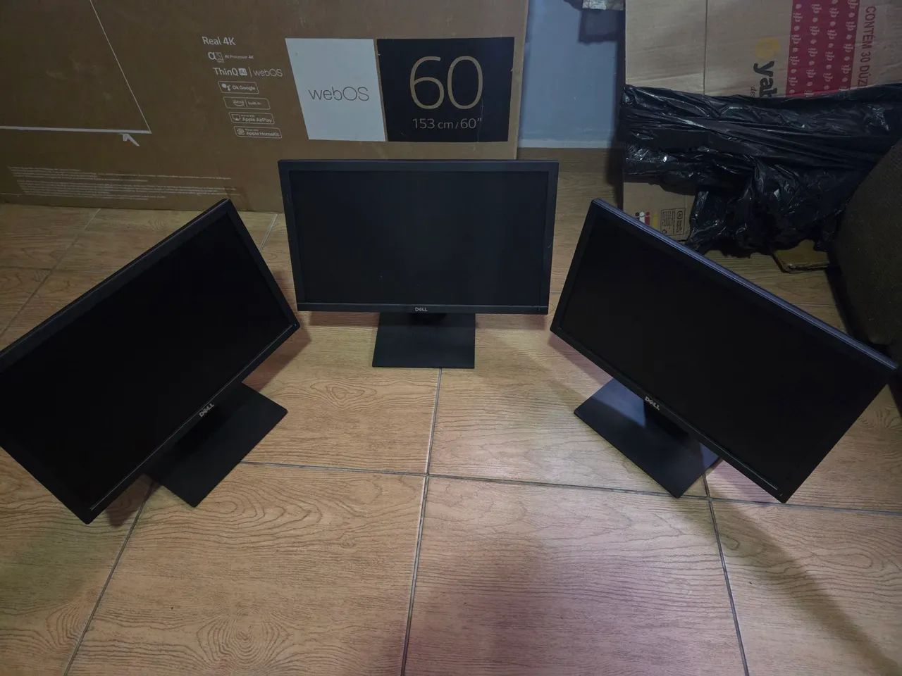 250 cada. 3 Monitores Dell 19/20 polegadas, saídas displayport e vga. - Foto 4