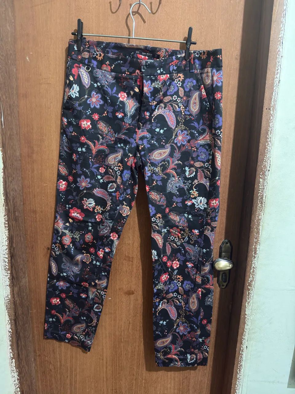 Calça alfaiataria Zara