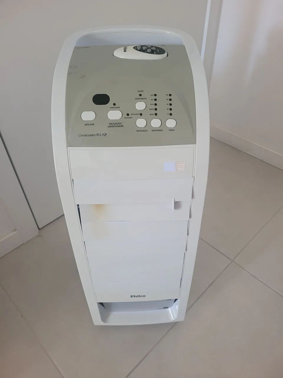 Climatizado Philco com controles $130,00