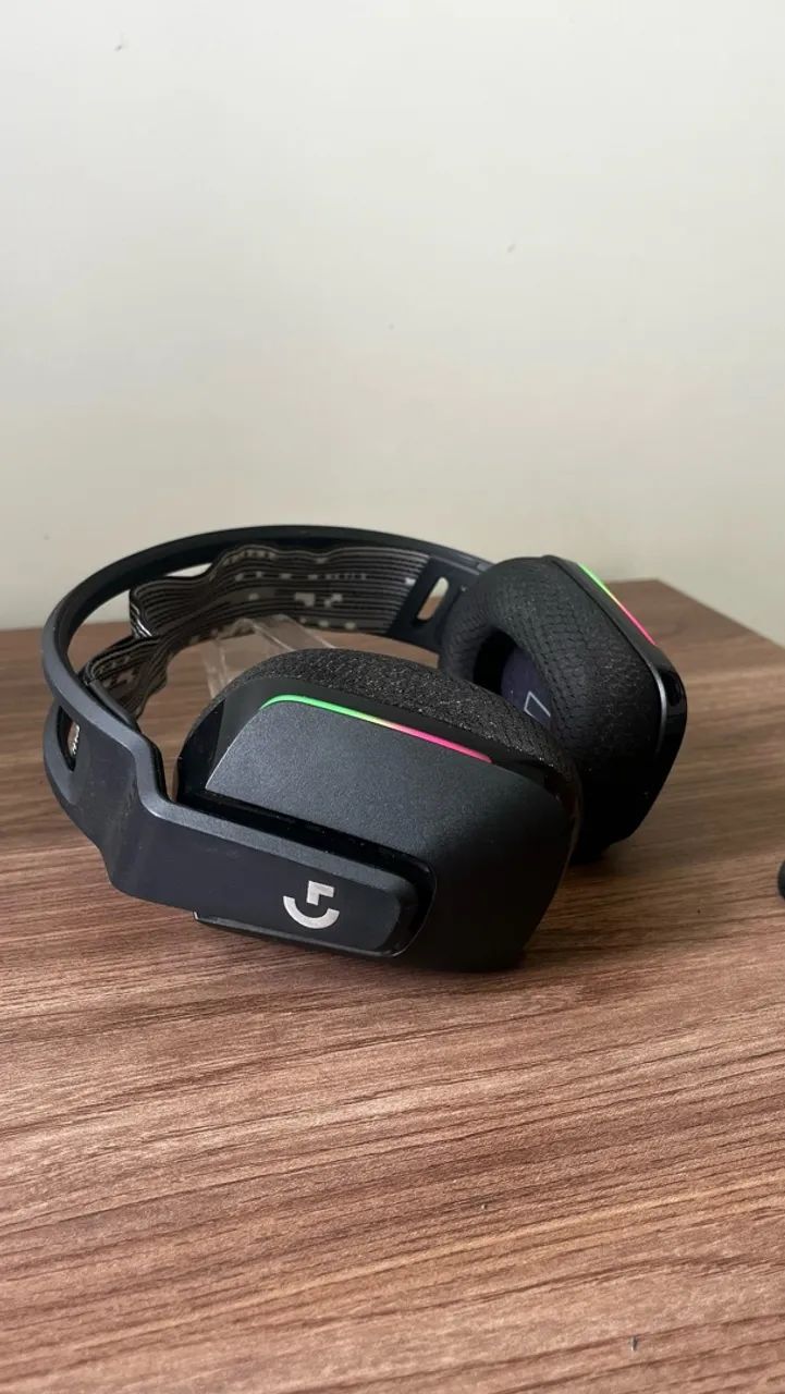 Logitech G733
