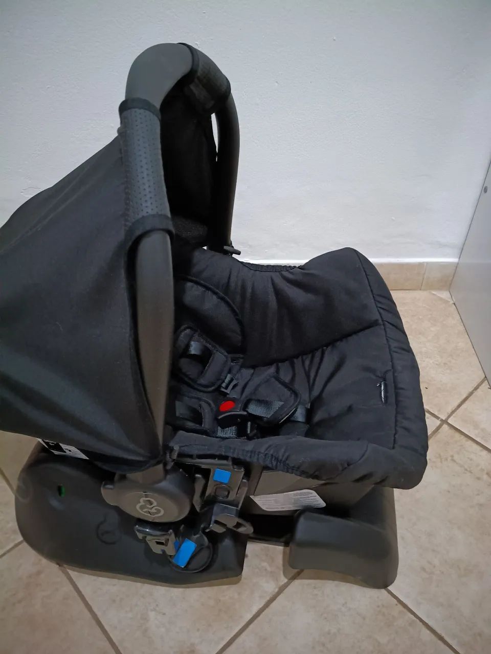 Carrinho de bebê+ bebê conforto  - Foto 4