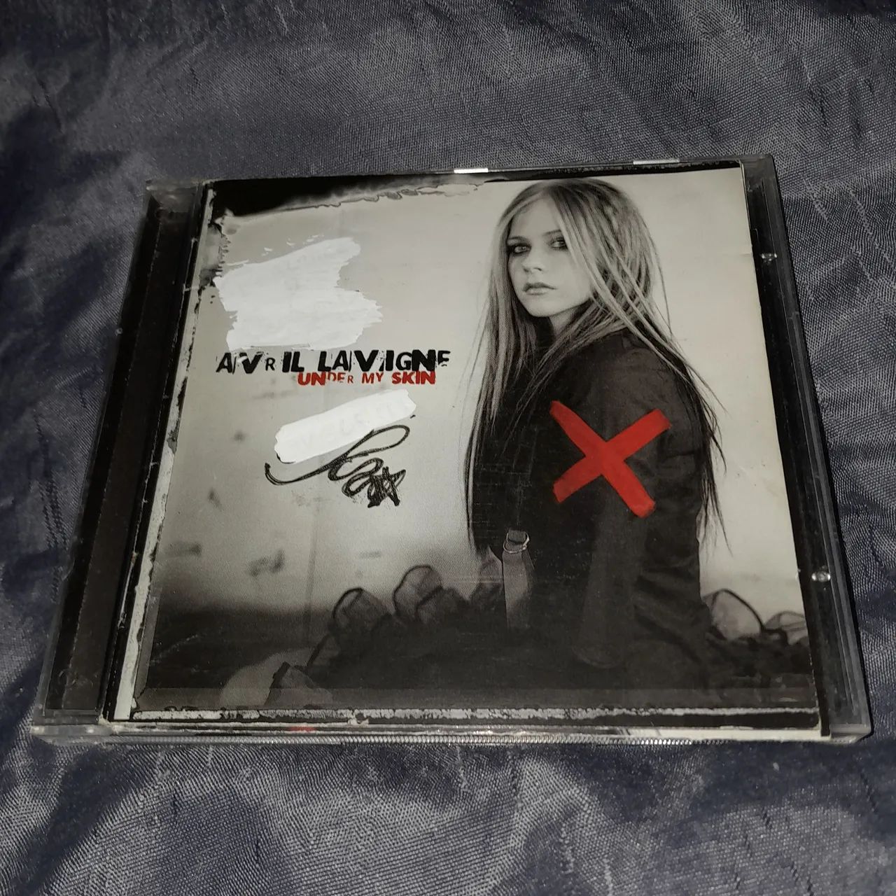 cd Avril lavigne - under my skin