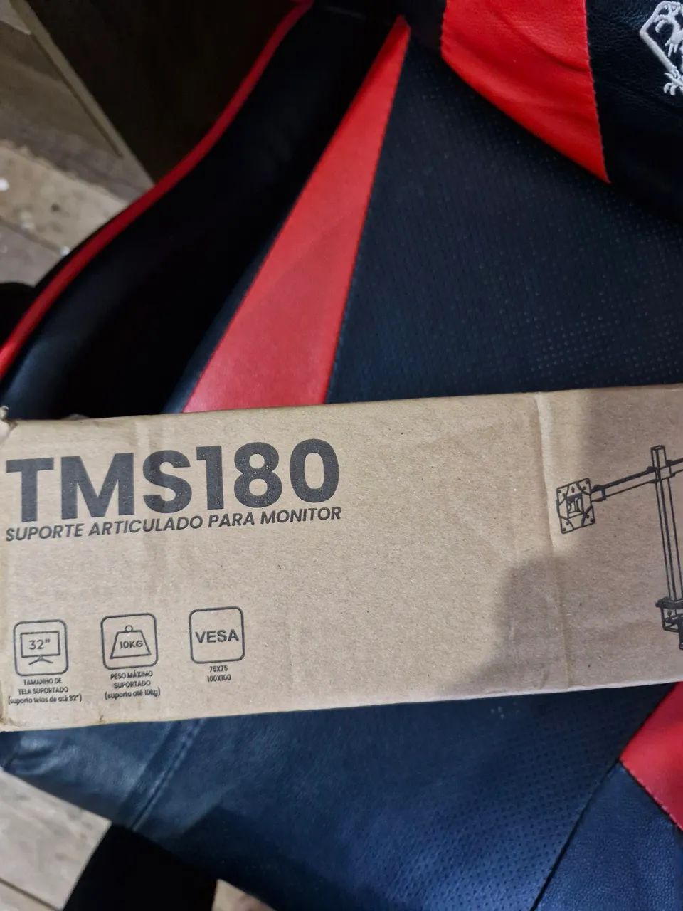Suporte articulado para monitor