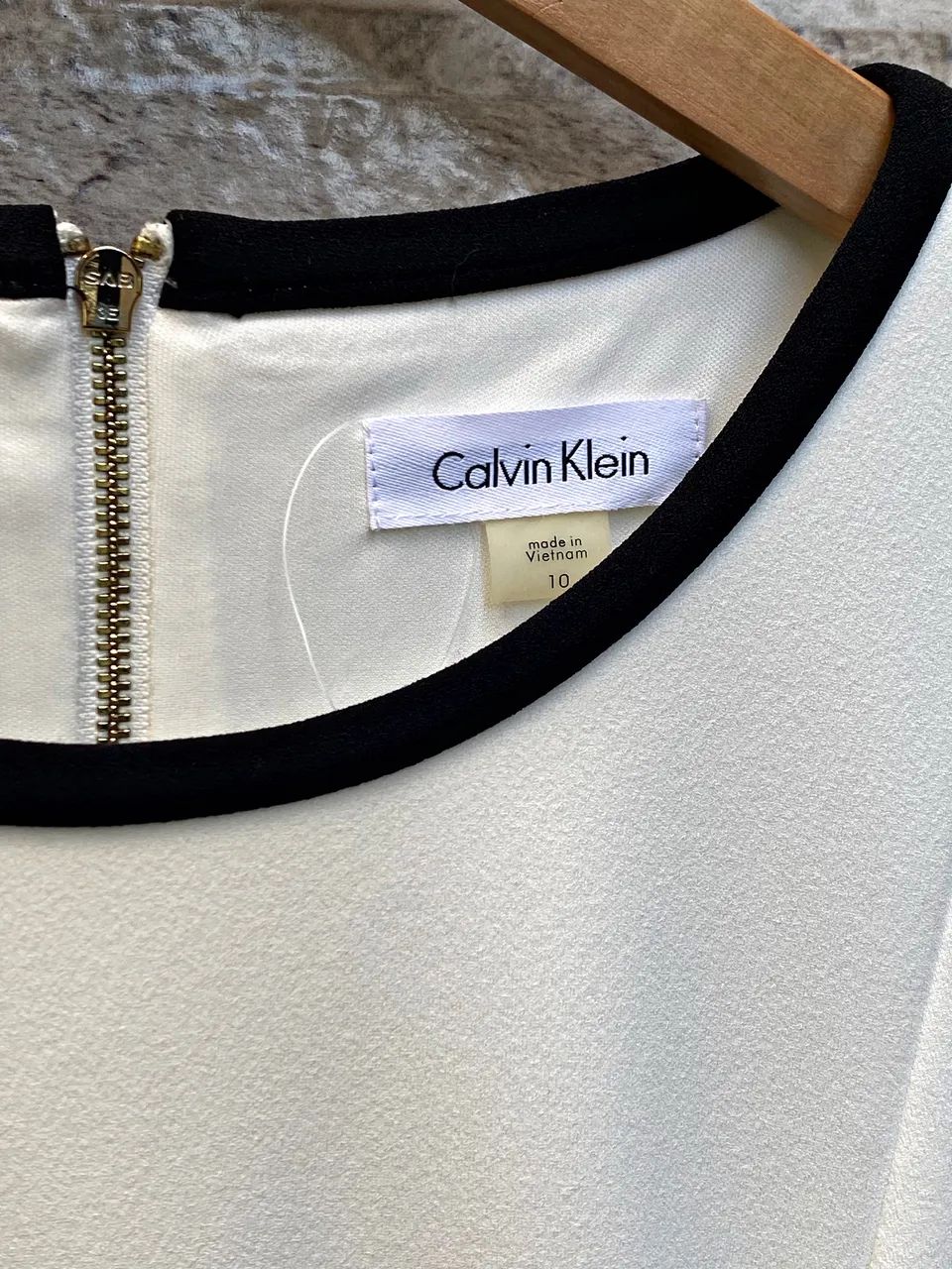 Vestido tubinho Calvin Klein
