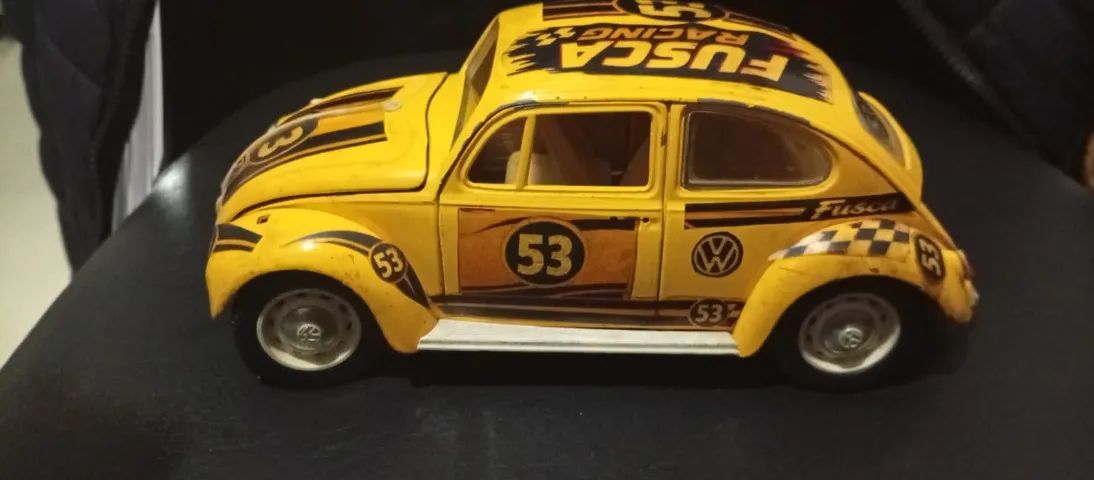 miniatura volkswagen beetle 1967 customizado escala 1/18 ( Metal