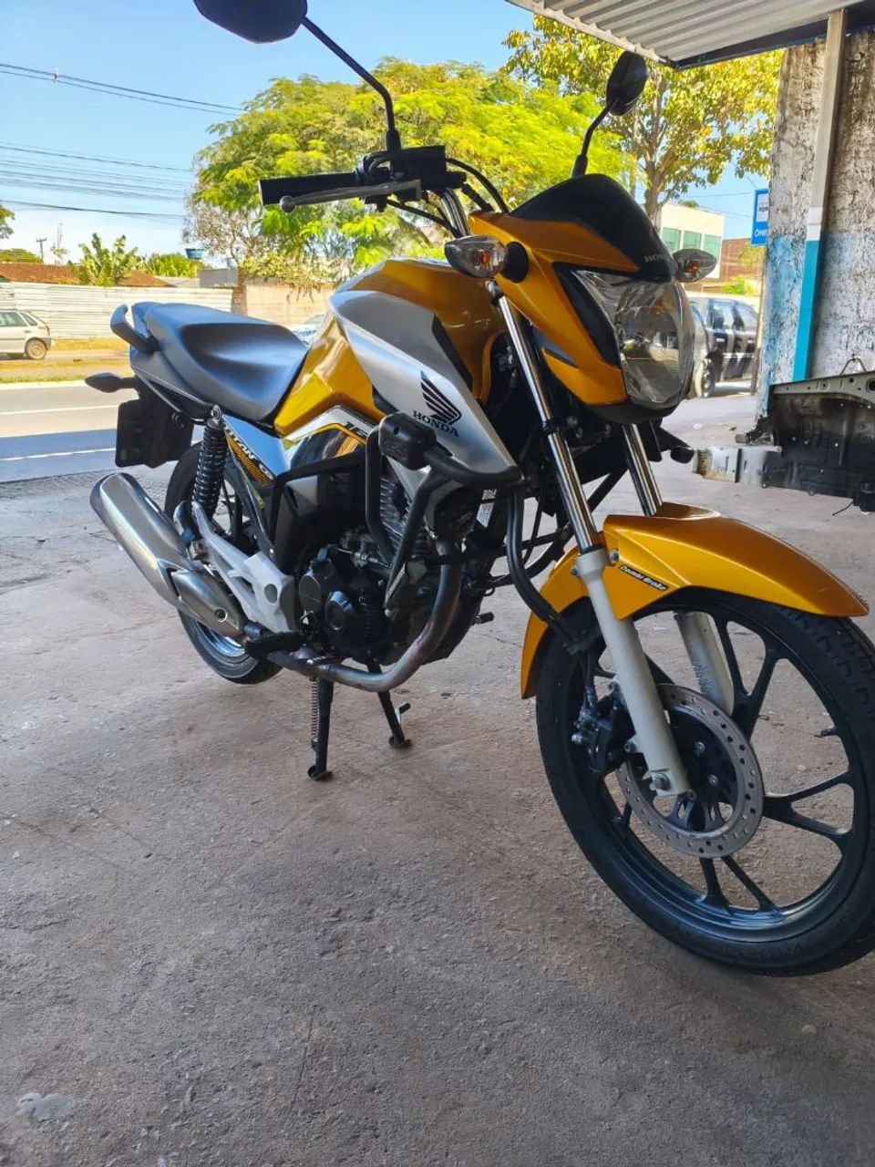 Titan muito conservada  - Foto 3