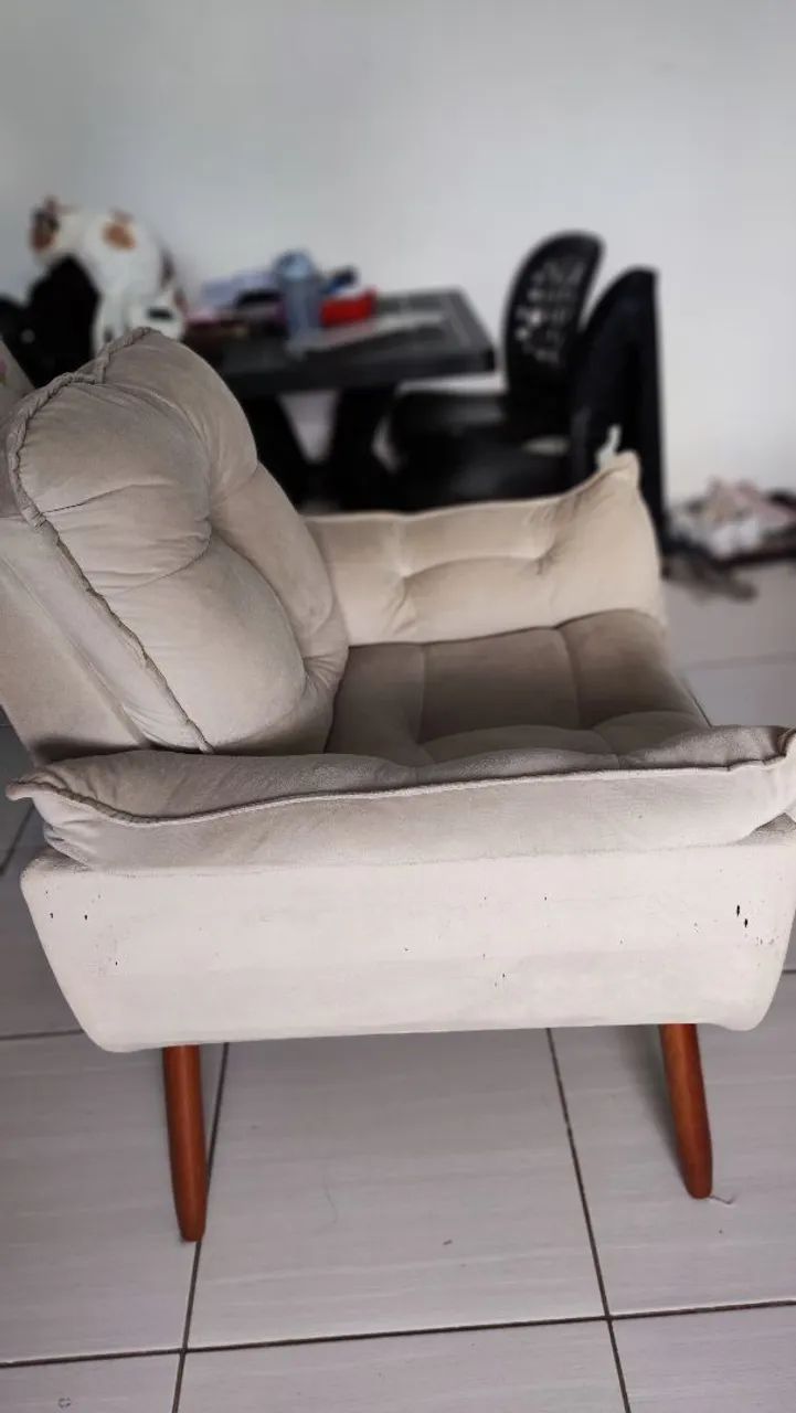 Poltrona decorativa bege + puff  - Foto 4