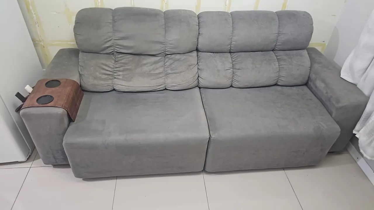 Sofá retrátil 2 lugares 2,10