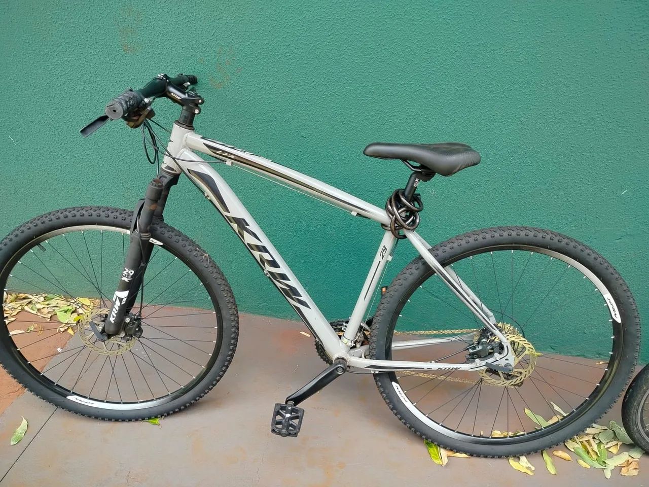 Bicicleta semi nova