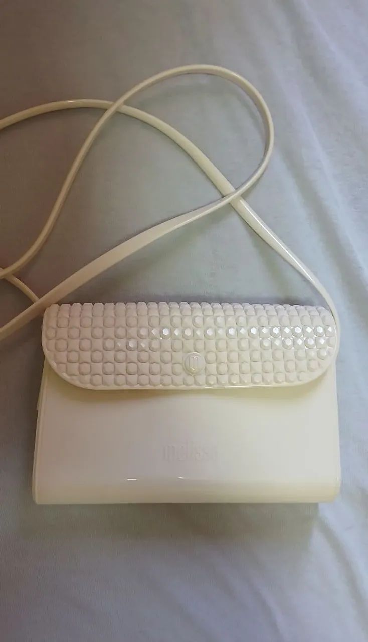 Melissa com bolsa número 36 - Foto 3