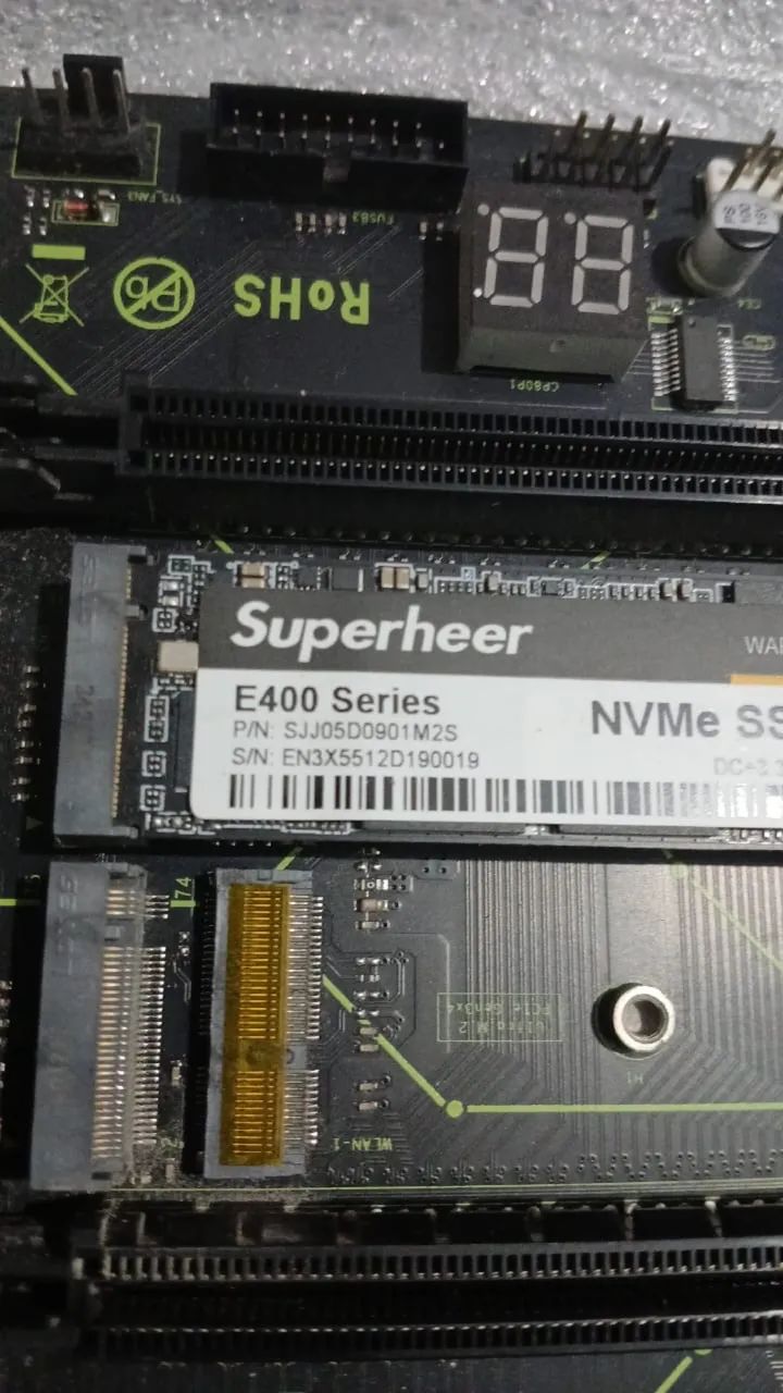 SSD NVMe Superheer de 512 GB