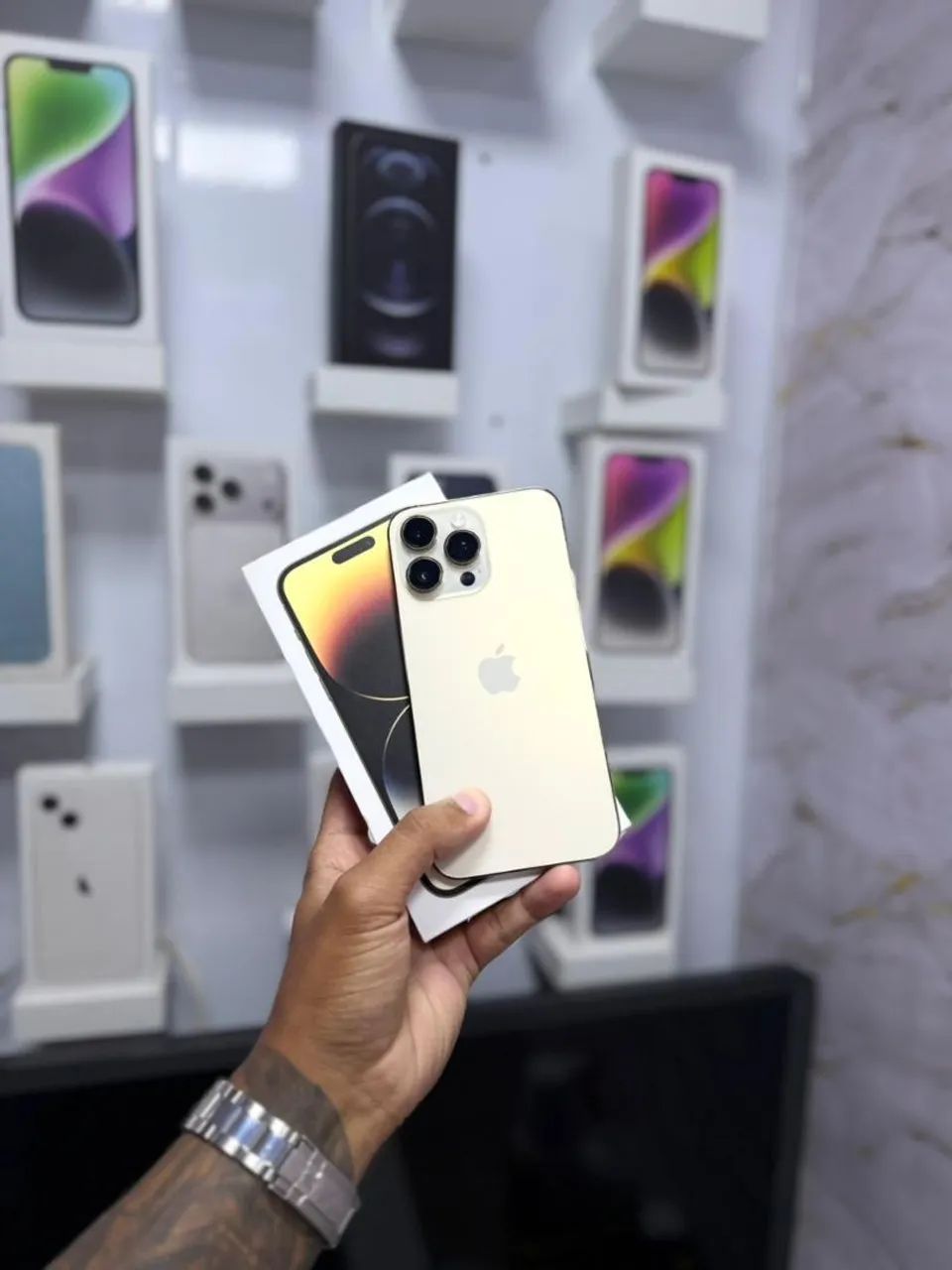 IPHONE 14 PRO MAX 128GB<br>R$ 3.599,00 - Foto 2