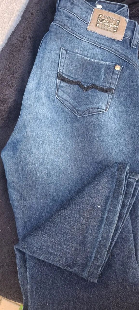 ? CALÇAS JEANS FEMININAS TAM. 44 - LINDAS E COM PREÇO IMPERDÍVEL! ? - Foto 2