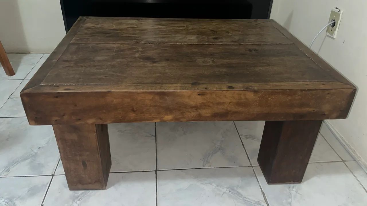 Mesa de Centro Rústica em Madeira - Robusta e Charmosa - Foto 3