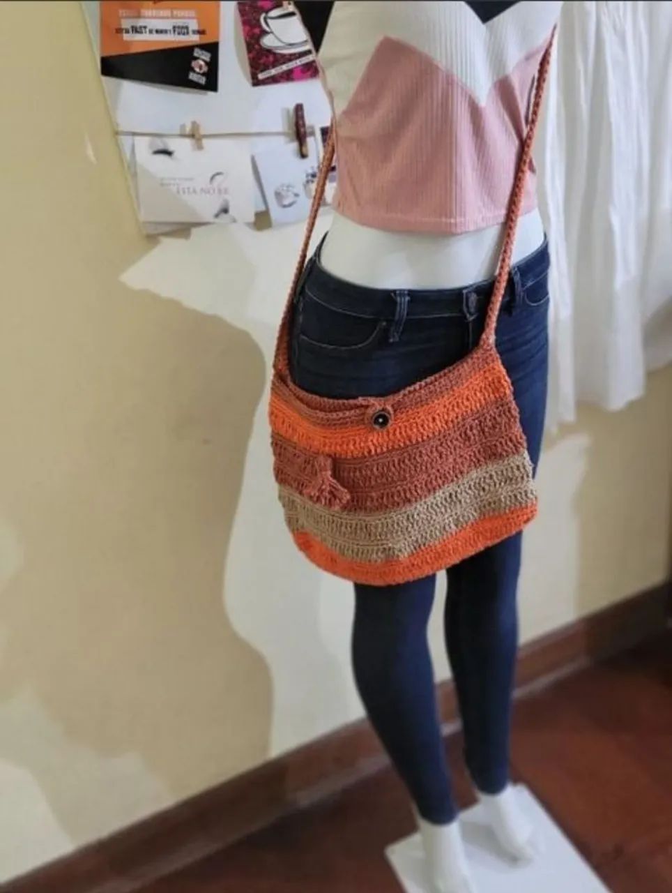 Bolsa crochê marrom e laranja alças - Foto 3