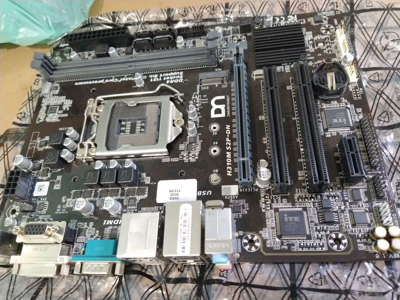 Placa mãe Diebold alemã H310m S2P intel 8th ddr4 nova LEIA