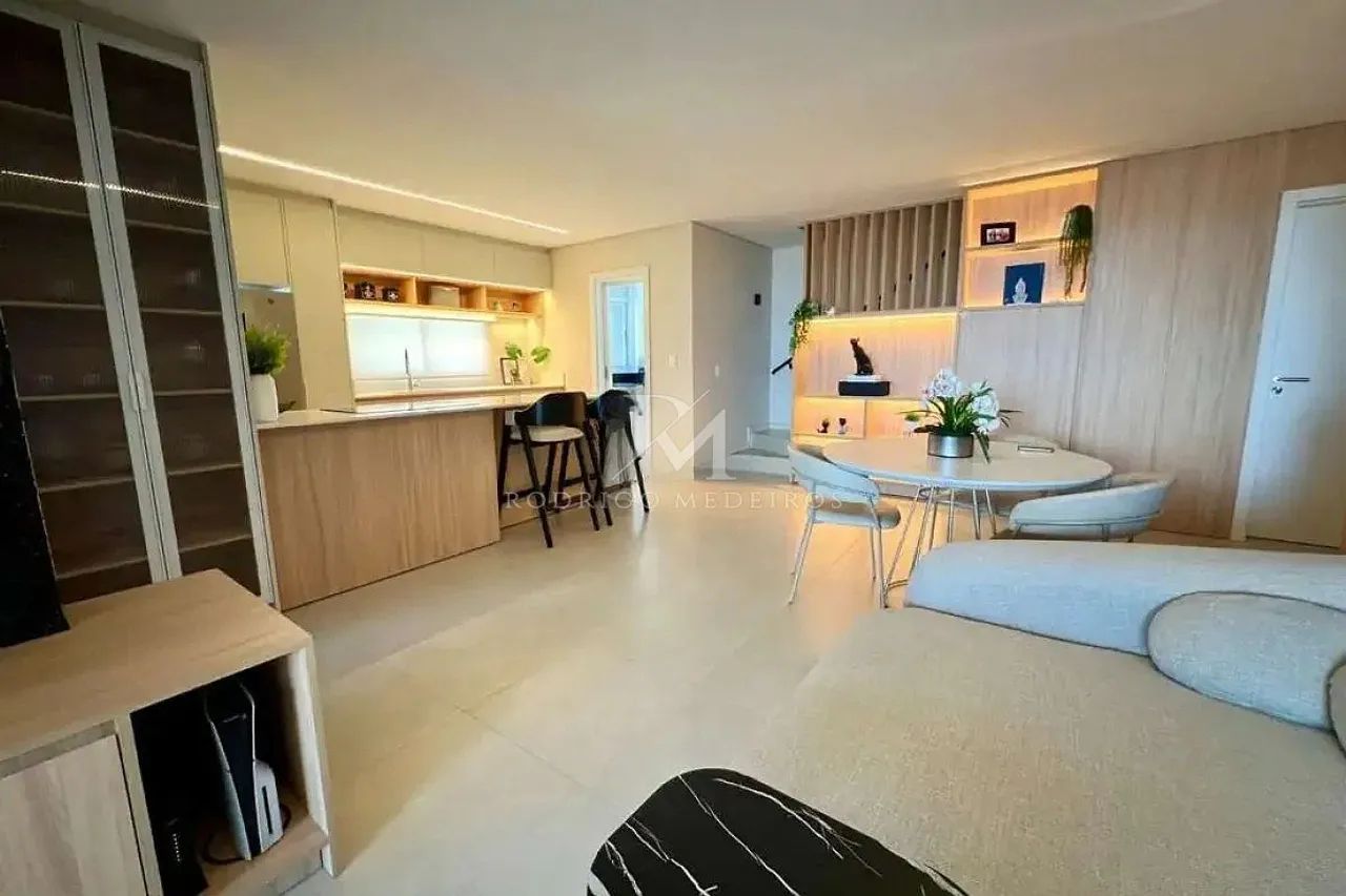 Cobertura duplex com 3 suítes e vista mar no Estreito - Foto 3