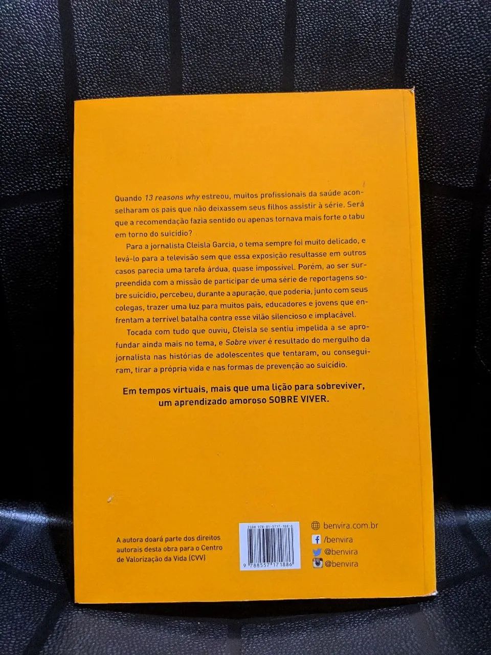livro sobre viver - Foto 2