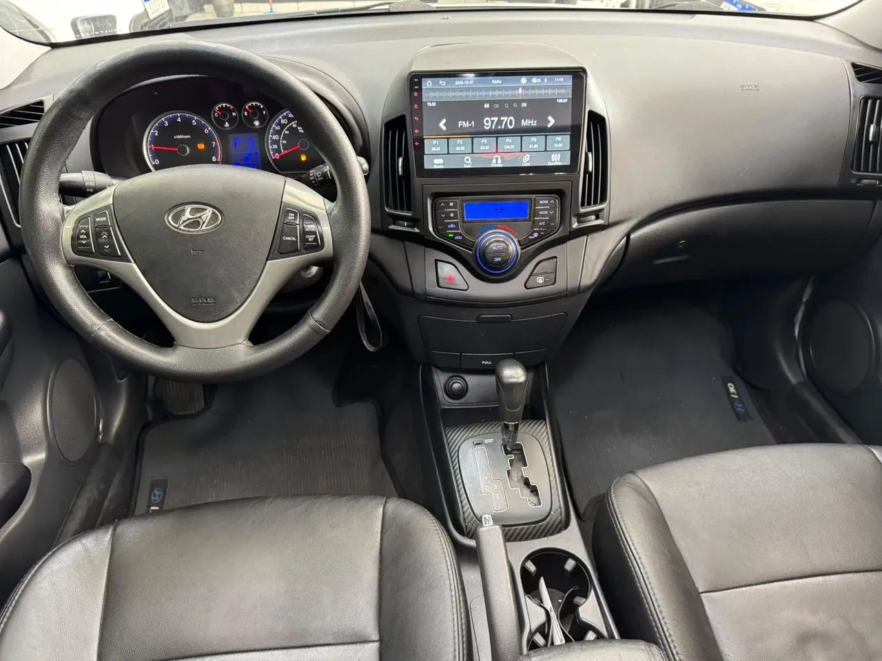 Hyundai i30 2.0 16V 145cv 5p Aut., foto 4 de 14
