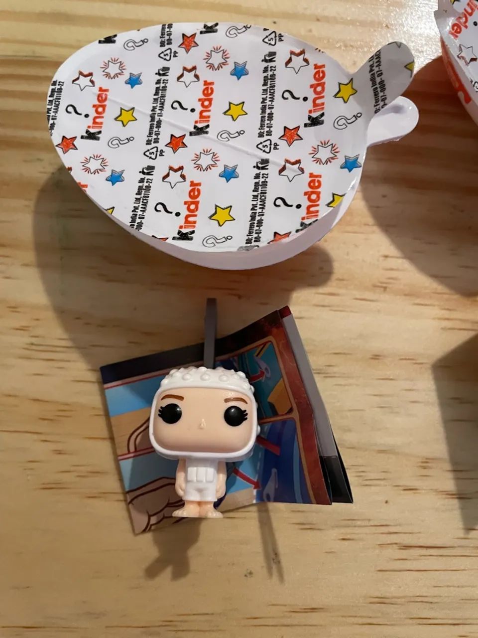 Kinder joy nacional APENAS o boneco - Foto 2