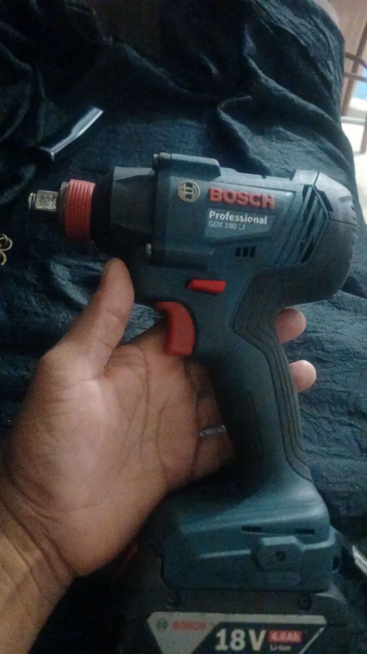 Parafusadeira bosch  - Foto 2