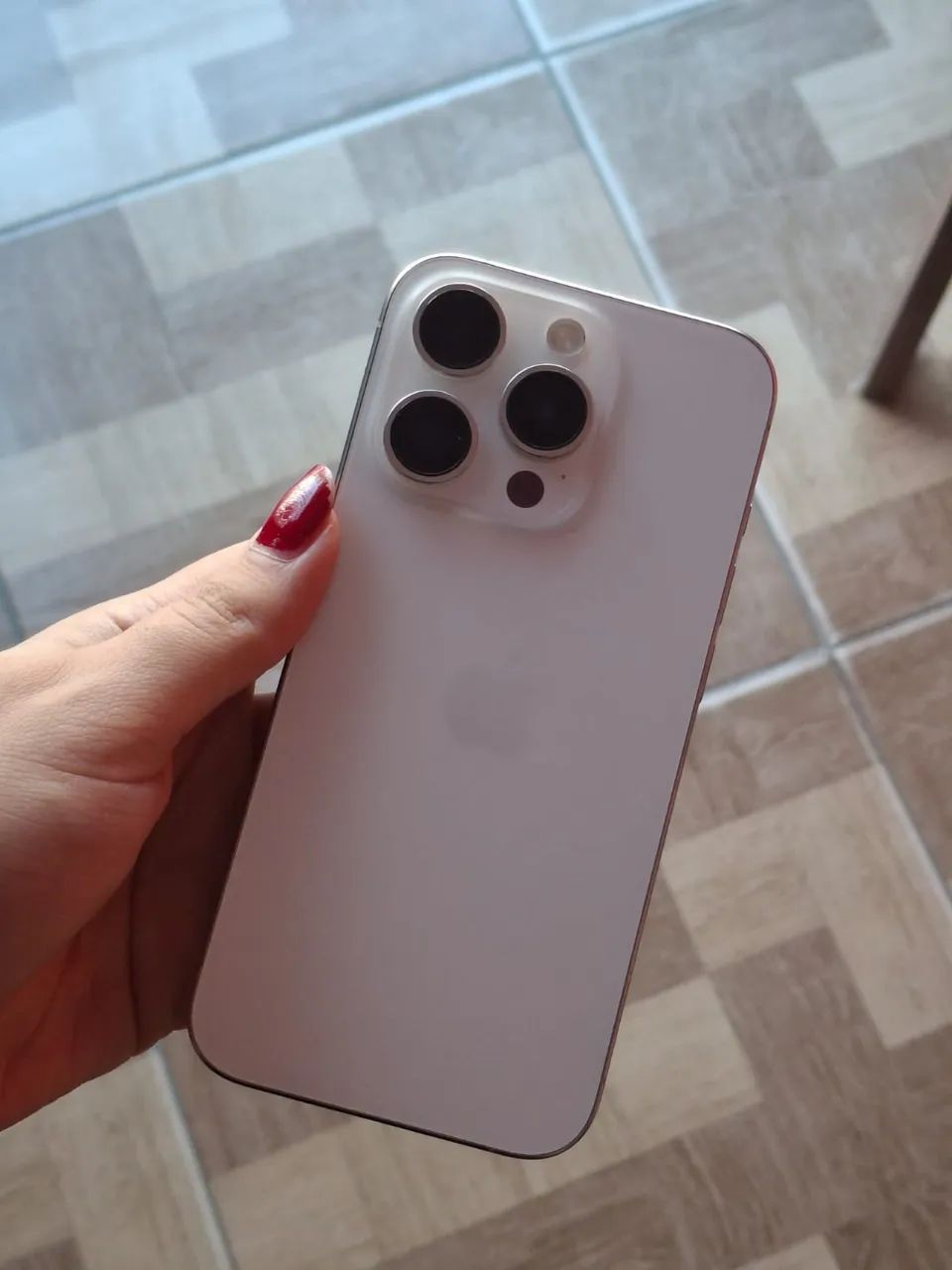 VENDO IPHONE 15 PRO - Foto 2