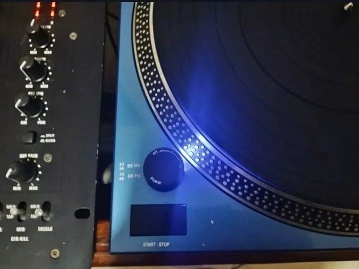 Toca disco Gemini Quartz XL-1800Q II - Foto 4