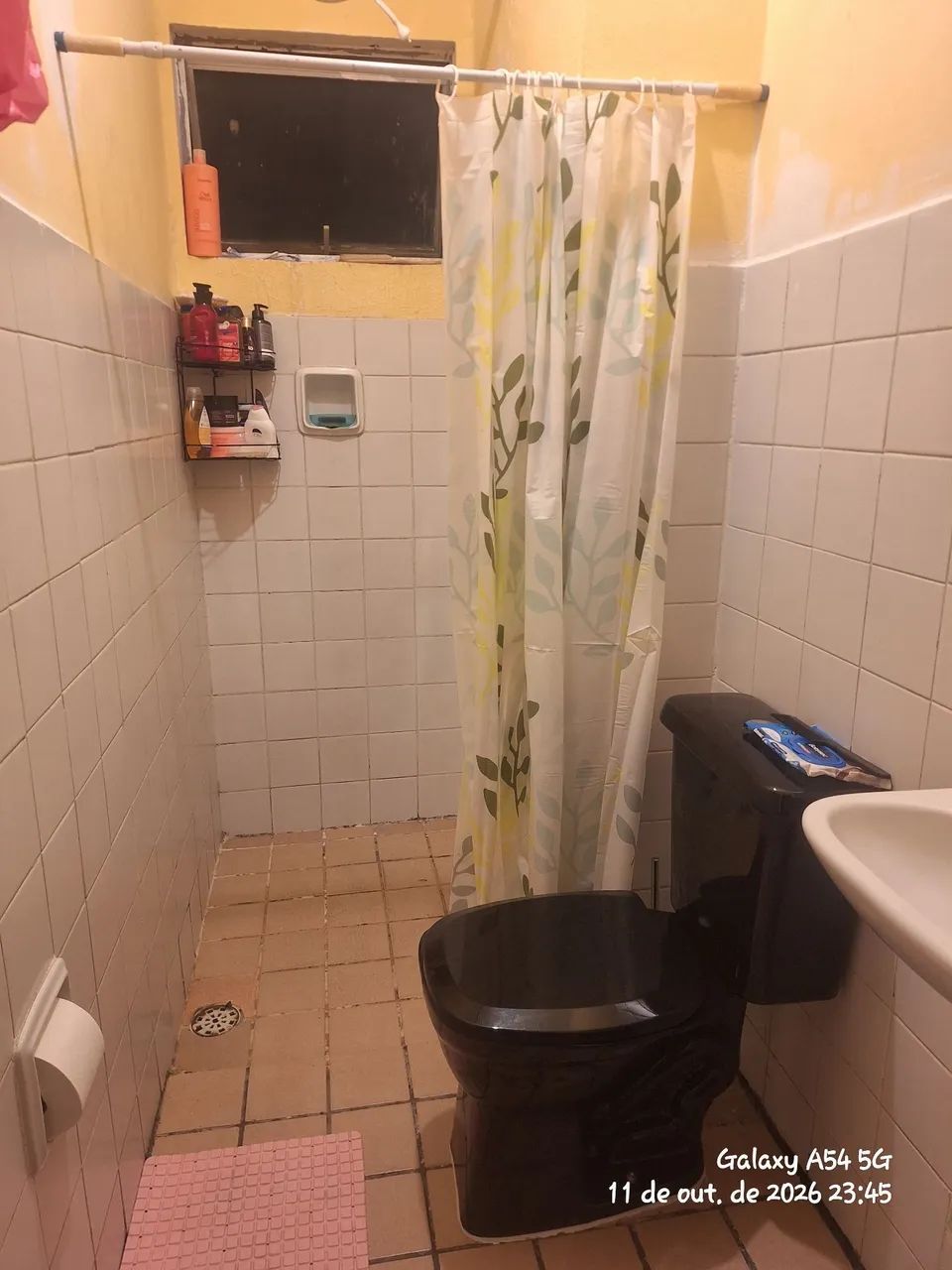 ALUGA-SE QUARTO PARA MULHERES  - Foto 3