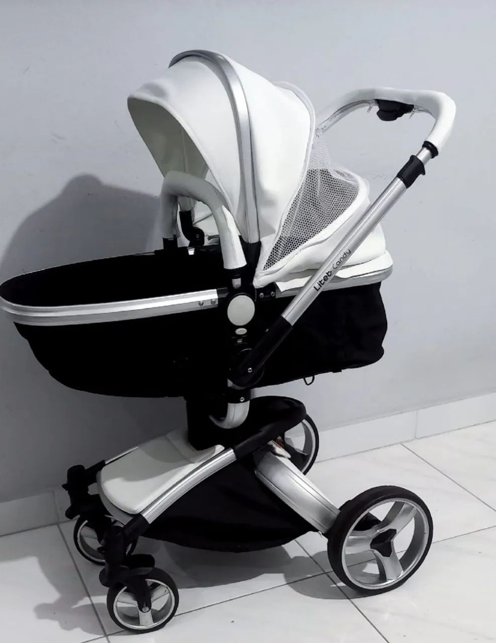 Carrinho Litet Candy giro 360+Bebê Conforto+Base - Foto 4