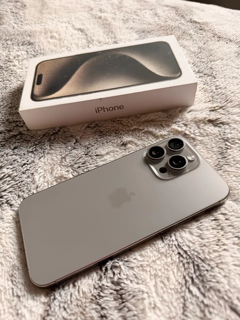 Iphone 15 Pro Max 256GB, Titânio Natural - Celulares e Smartphones