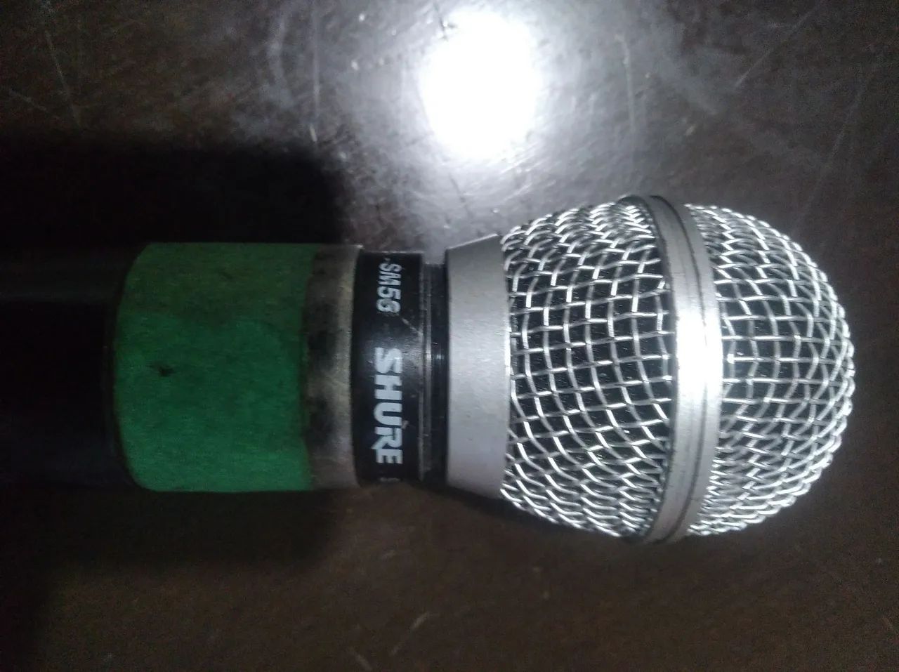 MICROFONE SHURE SEM FIO SO BASTÃO USADO  - Foto 3