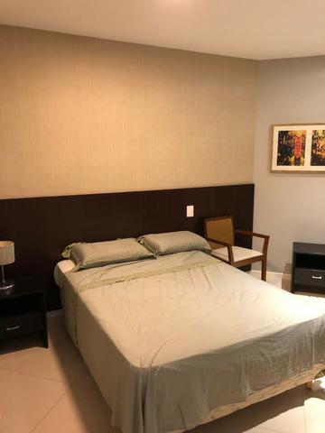 Apartamento Tancredo Neves Mundo Plaza 2 suítes finamente decorado 2 vagas Nascente - Foto 13