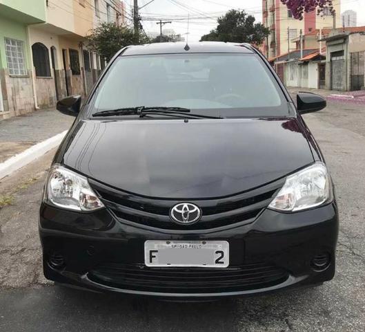 Toyota Etios 1.3 X 2014 - Completo