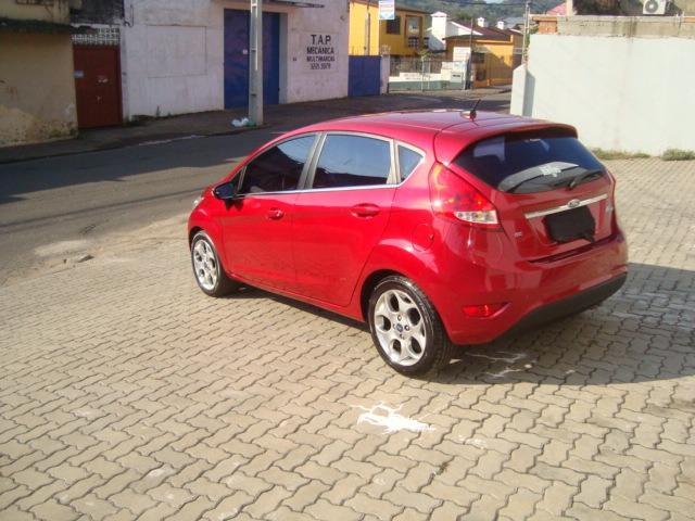 BARBADA New Fiesta 1.6 + completo. - Foto 3
