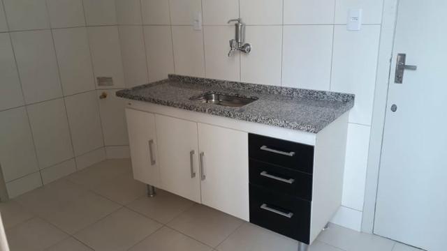 Apto na Rua Dias da Cruz, Méier, Sala 2 Quartos próximo ao Supermercado Assaí - Foto 8