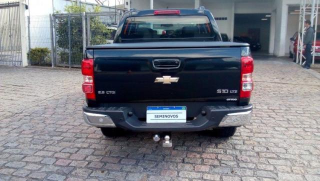 CHEVROLET S-10 CD LTZ 4X4 2.8 200CV TB-CTDI AT Preto 2015/2016 - Foto 7