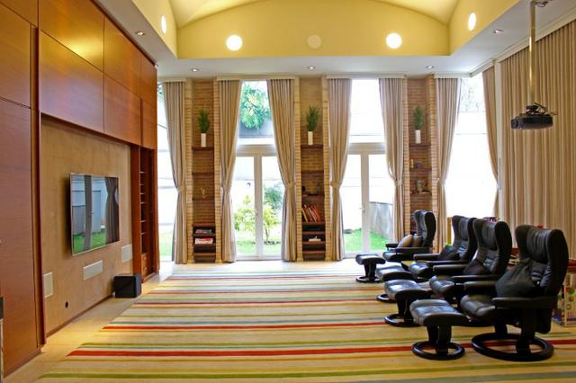 Casa Condomínio Royal Golf- linda e confortável, 4 suítes -Home Cinema, Londrina Pr, - Foto 2
