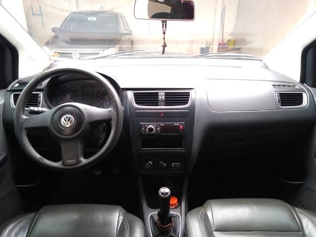 Volkswagen FOX 2011/2012 - 1.0 - Flex - 4P - Manual - Prata - Foto 10