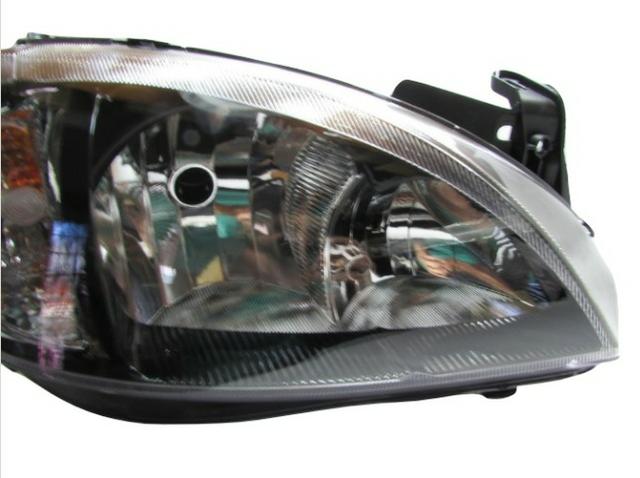Farol Preto Corsa Montana 2008 2009 2010 Direito - Foto 4