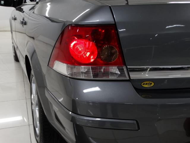 CHEVROLET VECTRA ELEGANCE 2.0 8v(FLEXPOWER) 4p - Foto 7